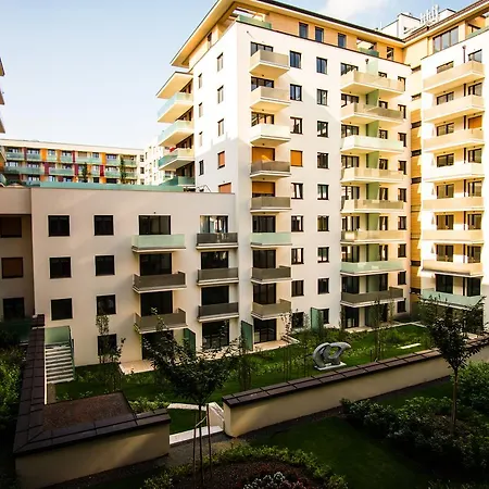 Aparthotel Corvin Promenade 3*
