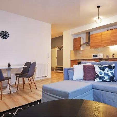 Aparthotel Corvin Promenade 3*