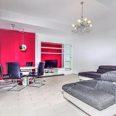 Aparthotel Corvin Promenade 3*