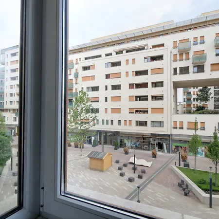 Corvin Promenade Aparthotel 3*